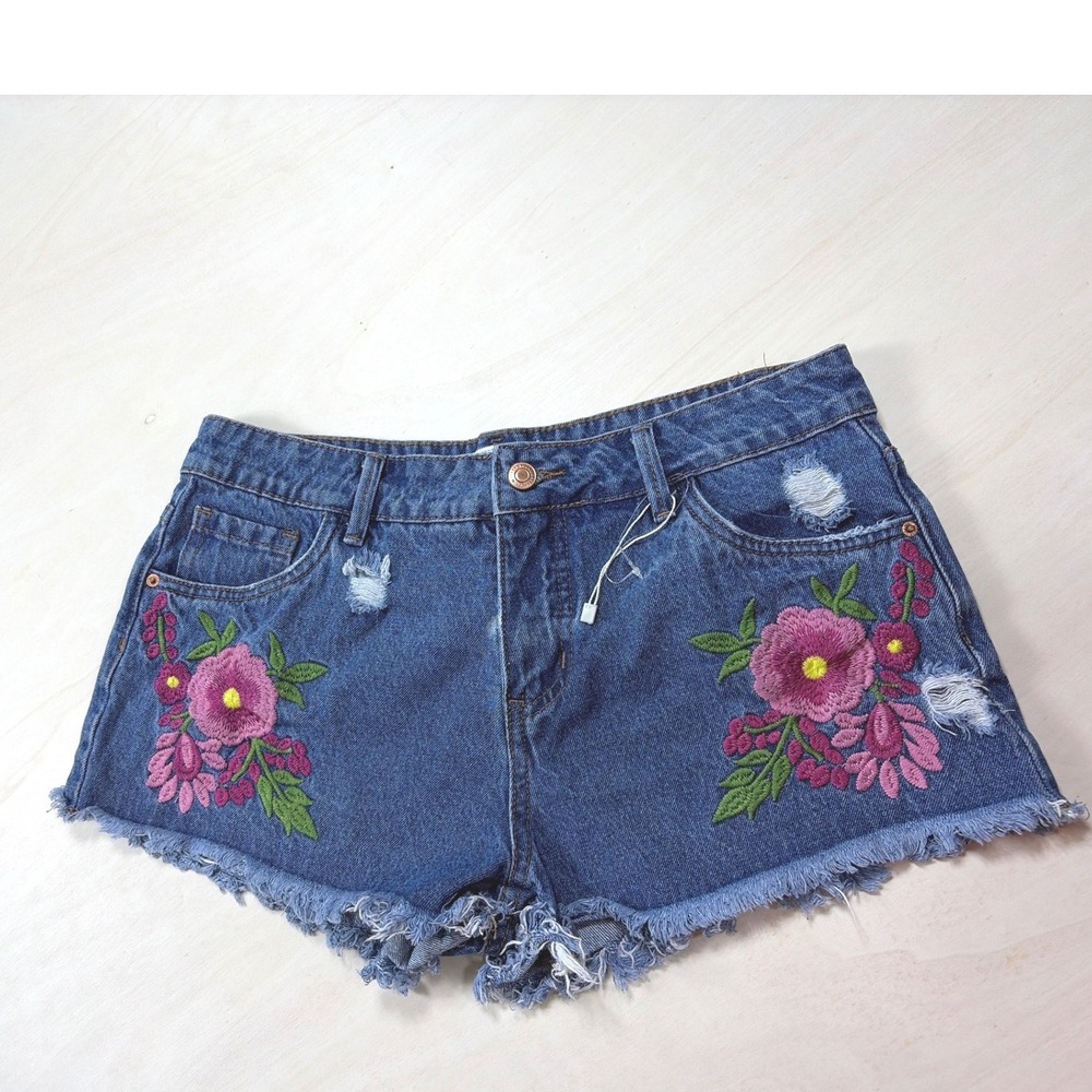 Sybilla Floral Embroidered Distressed Denim Shorts Blue Cut Offs Womens Size 32